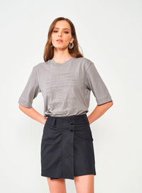 T-shirt feminina cinza Colcci