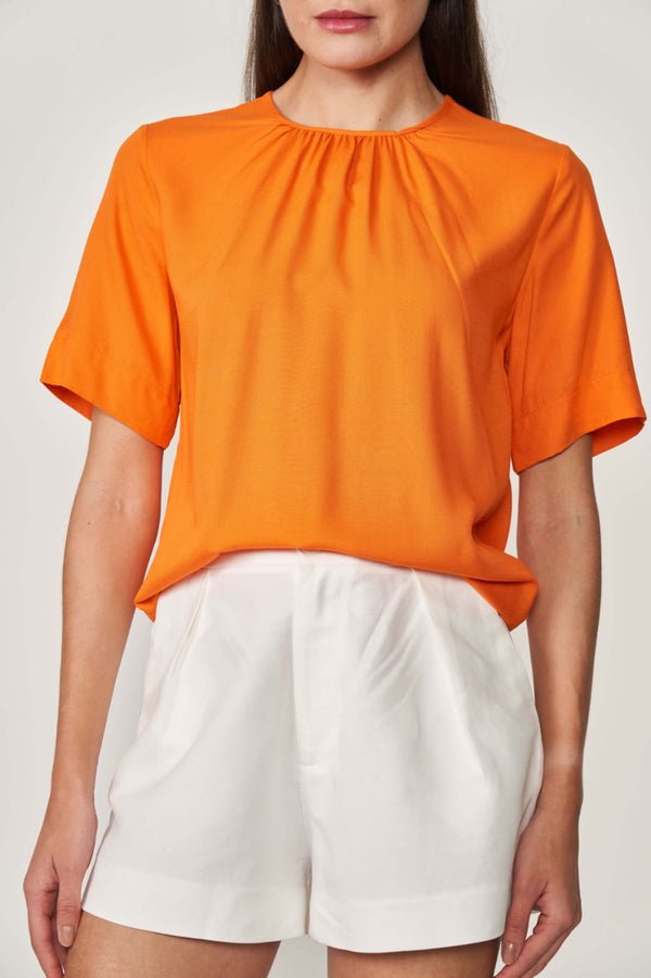 blusa laranja colcci
